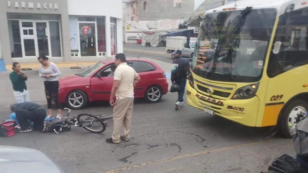 SJR POLI OCURRIO EN AVENIDA UNIVERSIAD